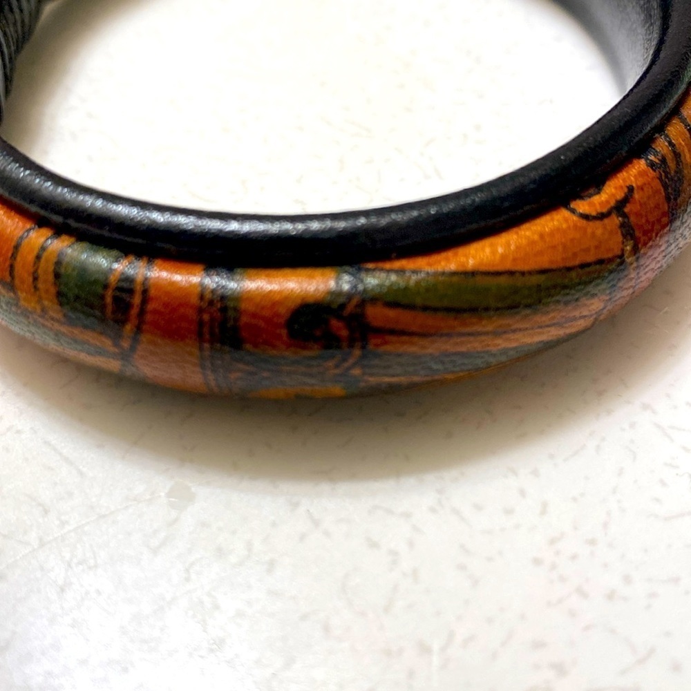 Bracelet leather faces art drawing wrapped black brown lightweight